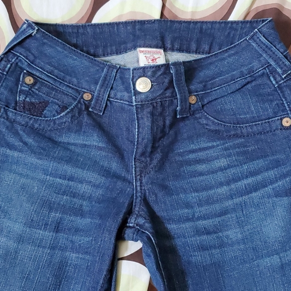 Women Becky True Religion Blue Jeans in a Size 28 - Picture 5 of 10
